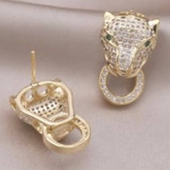 NEW Panther Earrings Big Cat Minimalist Cubic Zirconia Earrings S03 - Picture 2 of 4